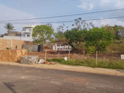 Lote/Terreno à venda, 360m² no Jardim Inconfidência, Uberlândia