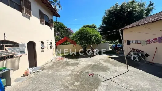 Sobrado com 4 Quartos à venda, 261m² no Indaiá, Bertioga