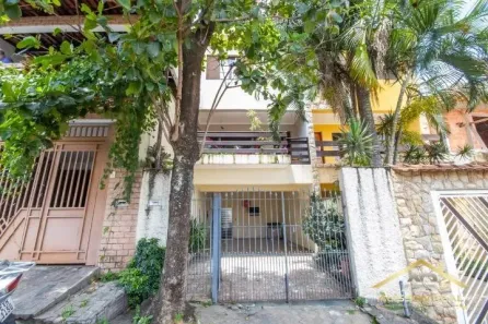 Sobrado com 3 Quartos à venda, 225m² no km 18, Osasco