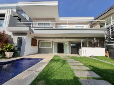 Casa de Condomínio com 5 Quartos à venda, 270m² no Recreio dos Bandeirantes, Rio de Janeiro