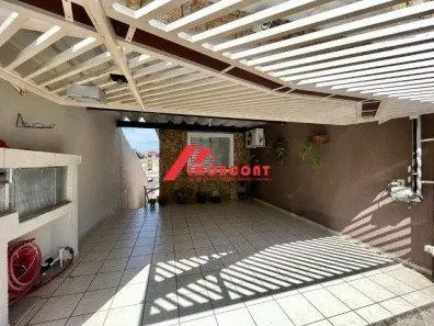 Sobrado com 4 Quartos à venda, 200m² no Jardim Las Vegas, Santo André