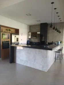 Casa de Condomínio com 3 Quartos à venda, 400m² no Jubaí, Conquista