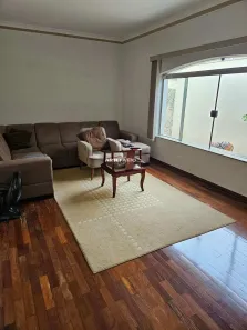 Casa com 3 Quartos à venda, 232m² no Parque Santa Adélia, Franca
