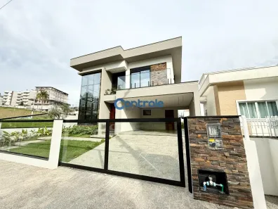 Casa com 3 Quartos à venda, 270m² no Pedra Branca, Palhoça