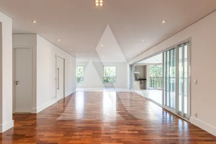 Apartamento com 3 Quartos para alugar, 228m² no Vila Nova Conceição, São Paulo