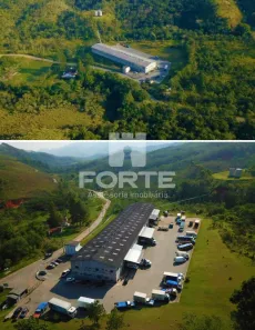 Fazenda/Sítio com 4 Quartos à venda, 200m² no Chácara da Galega, Pindamonhangaba
