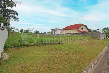 Lote/Terreno à venda, 715m² no Boungaiville, Peruíbe