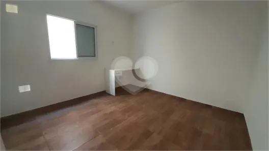 Apartamento com 1 Quarto para alugar, 27m² no Bangú, Santo André