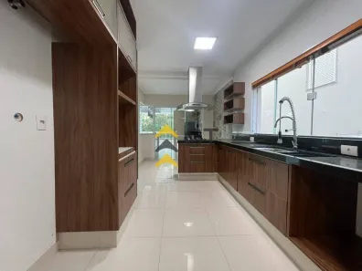 Casa de Condomínio com 4 Quartos à venda, 489m² no Vivendas do Arvoredo, Londrina