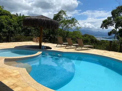 Casa com 4 Quartos para alugar, 1000m² no Toninhas, Ubatuba