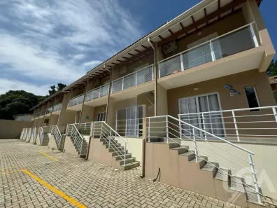 Sobrado com 2 Quartos à venda, 72m² no Capricórnio I, Caraguatatuba