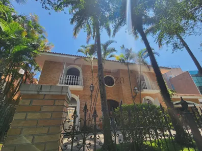 Sobrado com 4 Quartos à venda, 400m² no Alto de Pinheiros, São Paulo