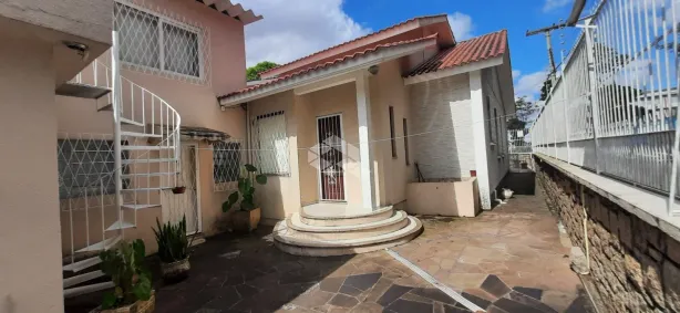 Casa com 3 Quartos à venda, 173m² no Vila Ipiranga, Porto Alegre