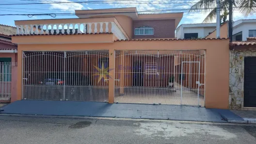 Casa com 3 Quartos à venda, 214m² no Vila Nhocune, São Paulo