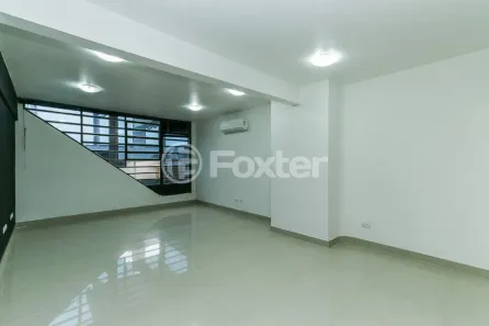 Sala Comercial à venda, 33m² no Chácara das Pedras, Porto Alegre