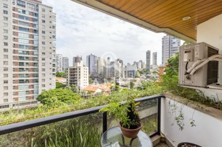 Apartamento com 3 Quartos à venda, 220m² no Jardim das Bandeiras, São Paulo