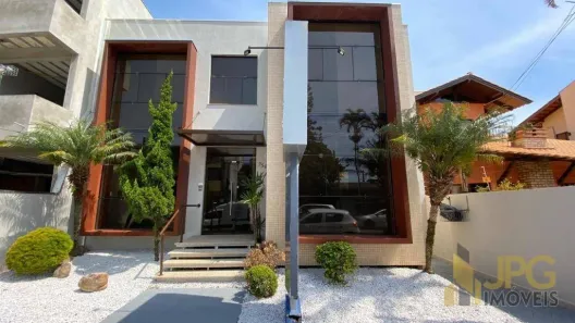 Sala Comercial para alugar, 300m² no Centro, Balneário Camboriú