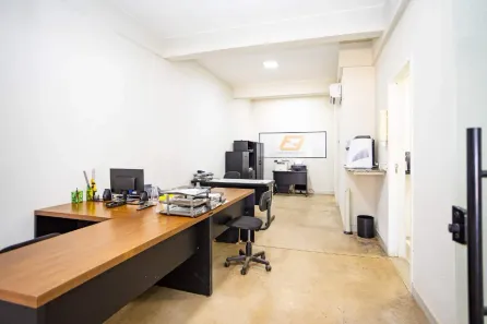 Ponto Comercial à venda, 200m² no Riacho Fundo I, Brasília
