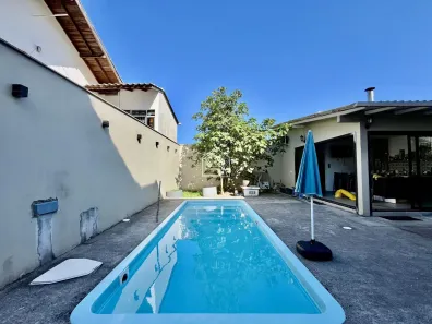 Casa com 3 Quartos à venda, 255m² no Jardim Cidade de Florianópolis, São José