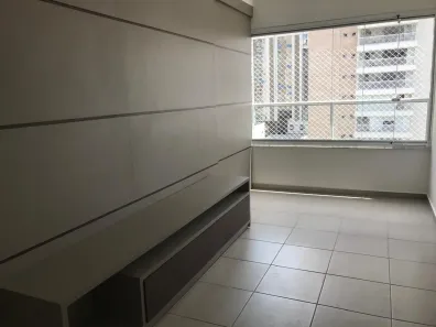 Apartamento com 2 Quartos para alugar, 82m² no Condomínio Royal Park, São José dos Campos