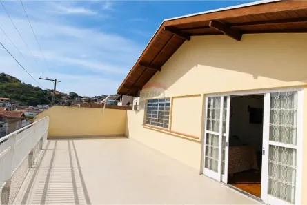 Casa com 3 Quartos à venda, 147m² no Nossa Senhora Aparecida, Poços de Caldas