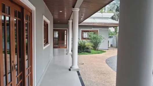 Casa com 5 Quartos à venda, 360m² no Parque Residencial Aquarius, São José dos Campos