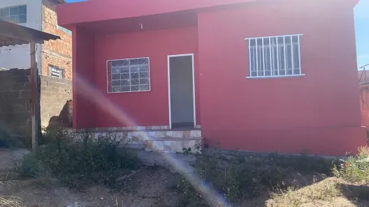 Casa com 2 Quartos para alugar, 60m² no São Cosme de Baixo (São Benedito), Santa Luzia