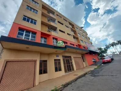 Apartamento com 3 Quartos para alugar, 150m² no Batista, Anápolis