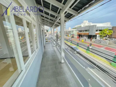 Sala Comercial com 3 Quartos para alugar, 132m² no Velha, Blumenau