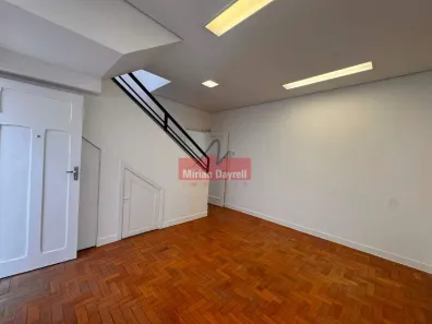 Casa com 3 Quartos para alugar, 330m² no Santo Antônio, Belo Horizonte