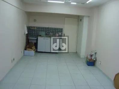 Imóvel Comercial à venda, 38m² no Vila Isabel, Rio de Janeiro