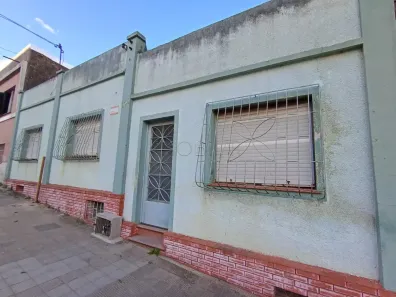 Casa com 5 Quartos à venda, 70m² no Centro, Bagé