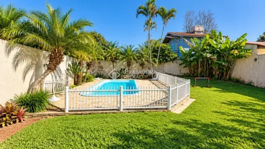 Casa com 3 Quartos à venda, 222m² no Lagoa da Conceição, Florianópolis