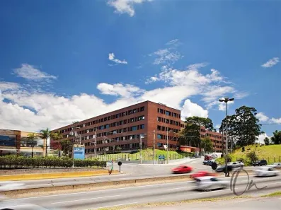 Sala Comercial para alugar, 34m² no Jardim Lambreta, Cotia