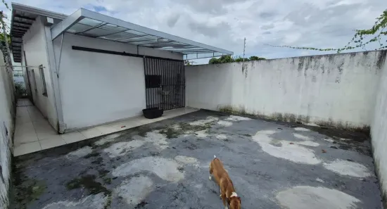 Casa com 3 Quartos para alugar, 100m² no Parque 10 de Novembro, Manaus