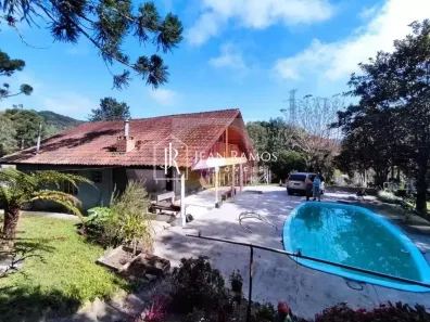 Fazenda/Sítio com 4 Quartos à venda, 250m² no Bateias, Campo Largo