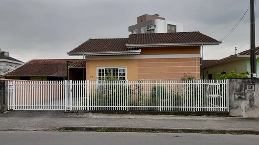 Casa com 3 Quartos à venda, 135m² no Costa e Silva, Joinville