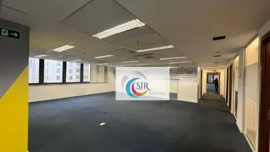 Sala Comercial para alugar, 335m² no Pinheiros, São Paulo