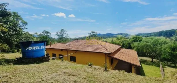 Fazenda/Sítio com 4 Quartos à venda, 150m² no Zona Rural, Lagoinha