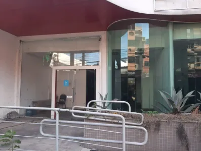 Ponto Comercial para alugar, 720m² no Jardim Vinte e Cinco de Agosto, Duque de Caxias