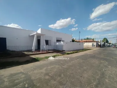 Casa com 5 Quartos à venda, 220m² no Piçarra, Teresina