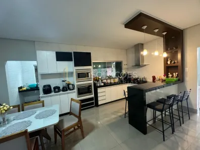 Casa de Condomínio com 3 Quartos à venda, 183m² no Alto da Boa Vista, Brasília