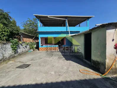 Casa com 3 Quartos à venda, 250m² no Jardim Rotsen, Duque de Caxias