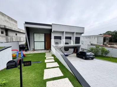 Casa de Condomínio com 6 Quartos para alugar, 700m² no Jardim Imperial, Arujá