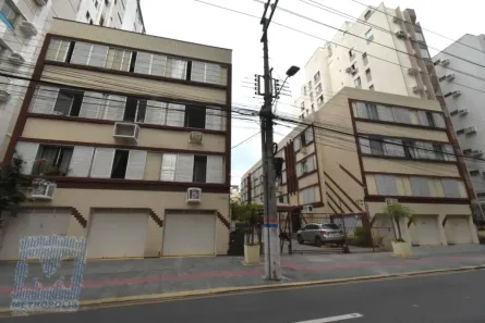Apartamento com 3 Quartos para alugar, 70m² no Centro, Florianópolis
