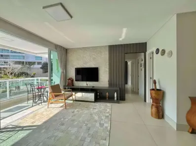 Apartamento com 2 Quartos à venda, 90m² no Jurerê, Florianópolis