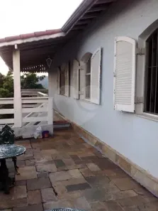 Casa de Condomínio com 4 Quartos para alugar, 300m² no Jardim Ibiratiba, São Paulo