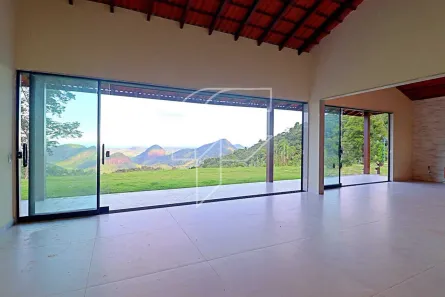 Fazenda/Sítio com 3 Quartos à venda, 20000m² no Jardim Boa Vista, Guarapari