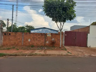 Lote/Terreno à venda, 60m² no Jardim Montevidéu, Campo Grande