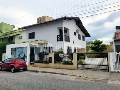 Casa com 4 Quartos à venda, 240m² no Souza Cruz, Brusque